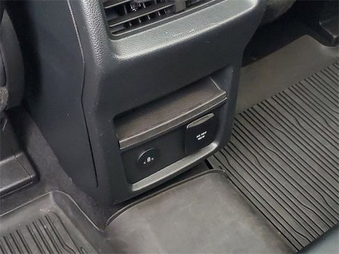 Certified 2022 Ford Edge SEL w/ Convenience Package image 27