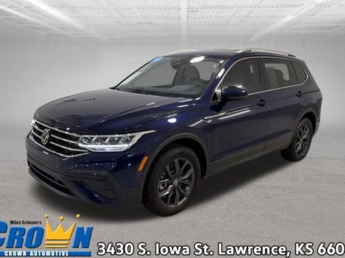Certified 2024 Volkswagen Tiguan SE AWD/4WD image 1