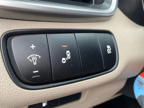 Used 2019 Kia Sorento LX image 29