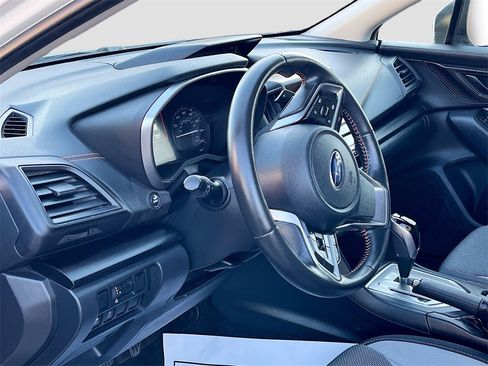 Used 2023 Subaru Crosstrek 2.0i Premium w/ Popular Package #2 image 9