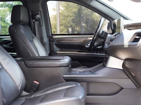 Used 2021 Chevrolet Suburban LT AWD/4WD image 10