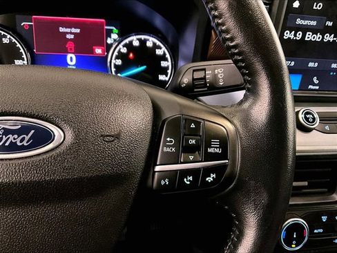 Used 2022 Ford Maverick Lariat FWD image 18