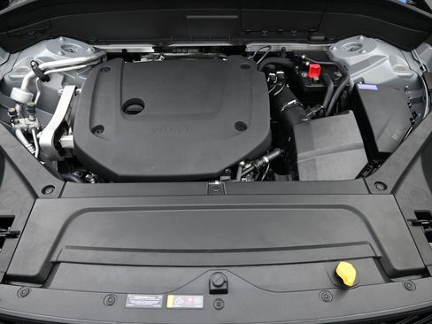 New 2026 Volvo XC90 B6 Ultra w/ Protection Package Premier image 13