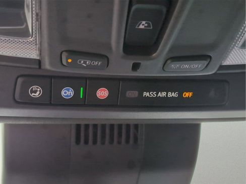 Used 2023 GMC Sierra 1500 AT4 w/ AT4 Premium Package image 27