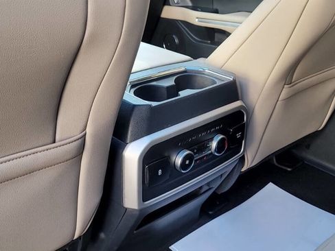 Used 2023 Ford Expedition Max Limited image 17