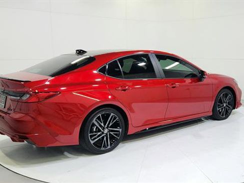 Used 2025 Toyota Camry XSE w/ Premium Plus Package image 8