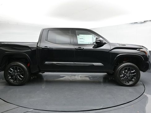 Used 2025 Toyota Tundra Platinum image 9