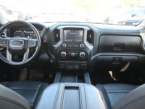 Used 2022 GMC Sierra 1500 Denali w/ Denali Premium Package AWD/4WD image 7