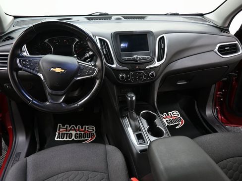 Used 2019 Chevrolet Equinox LT w/ Driver Convenience Package image 4