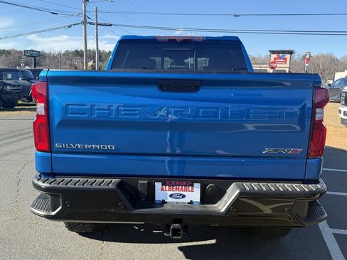 Used 2022 Chevrolet Silverado 1500 ZR2 image 4