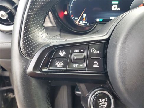 Used 2024 Alfa Romeo Tonale Ti w/ Active Assist Package image 17