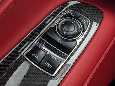 Used 2021 Chevrolet Corvette Stingray Premium Cpe w/ Z51 Performance Package RWD image 34