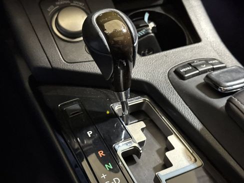 Used 2015 Lexus ES 350 w/ Luxury Package FWD image 18