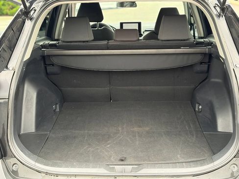Used 2025 Toyota RAV4 XLE AWD/4WD image 9