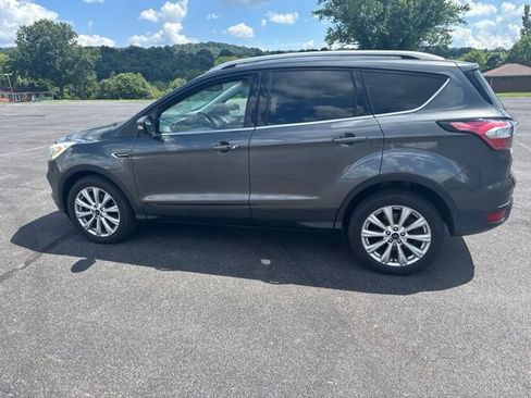 Used 2017 Ford Escape Titanium AWD/4WD image 7