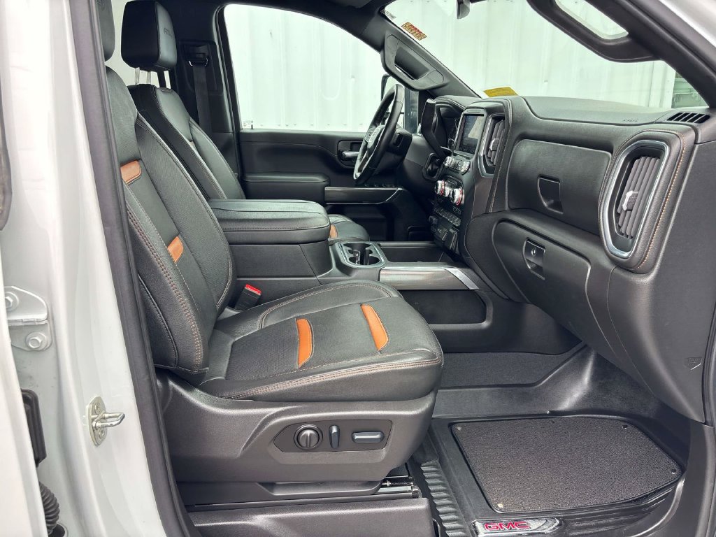 Used 2023 GMC Sierra 2500 AT4 AWD/4WD image 16