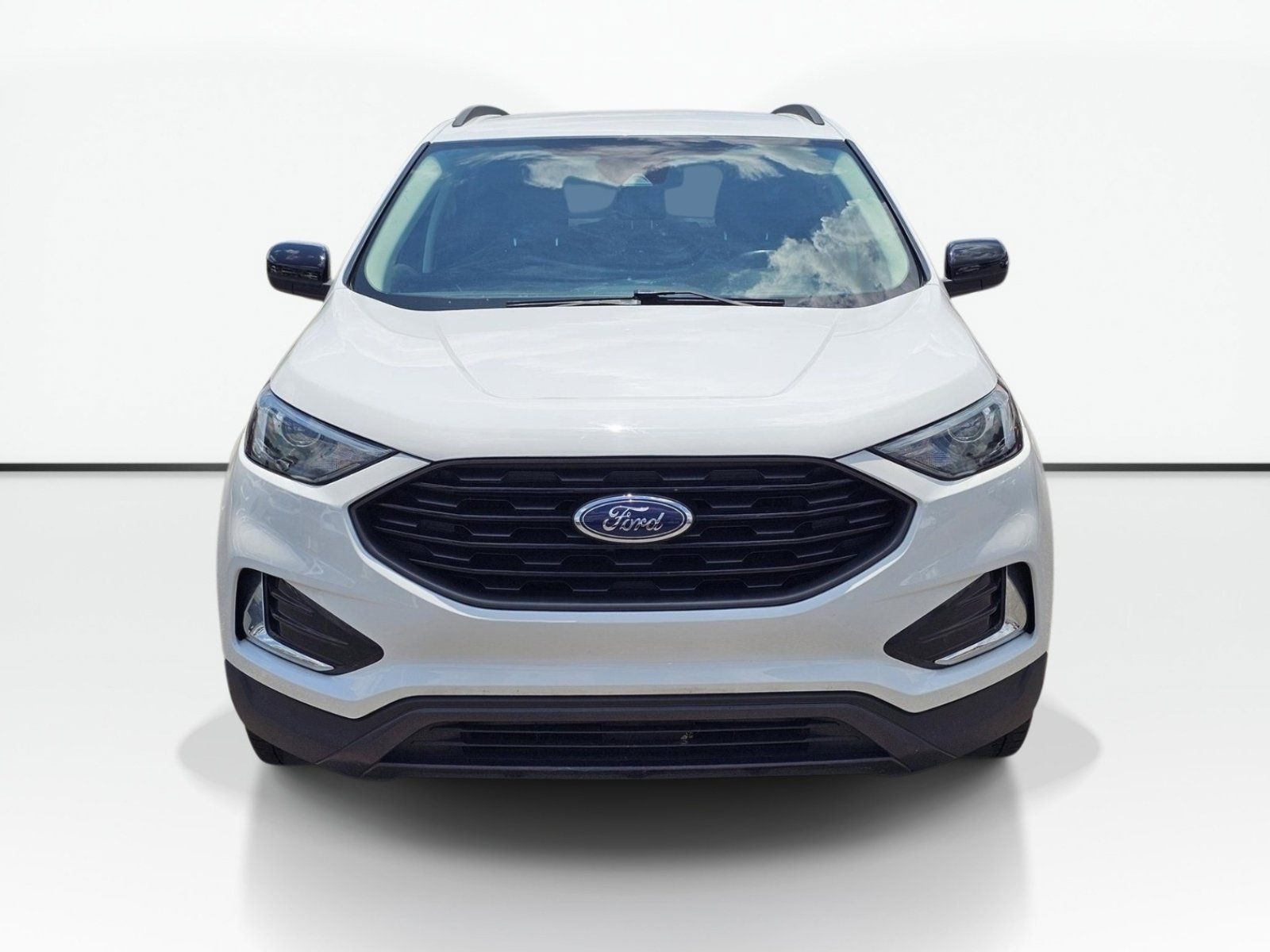 Used 2023 Ford Edge SEL w/ Sport Appearance Package AWD/4WD image 2