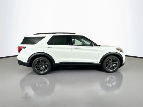 New 2026 Ford Explorer ST-Line w/ ST-Line Street Pack AWD/4WD image 18
