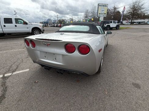 Used 2005 Chevrolet Corvette Convertible w/ Preferred Equipment Group RWD image 4