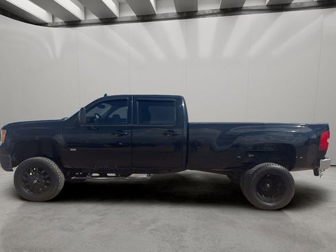 Used 2008 GMC Sierra 3500 SLT w/ Convenience Package AWD/4WD image 4