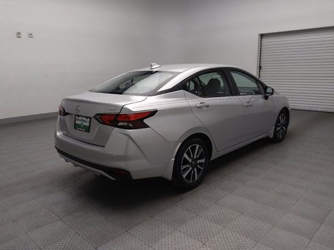 Used 2021 Nissan Versa SV FWD image 9