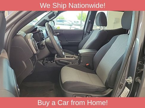 Used 2021 Toyota Tacoma TRD Off-Road w/ Technology Package AWD/4WD image 8