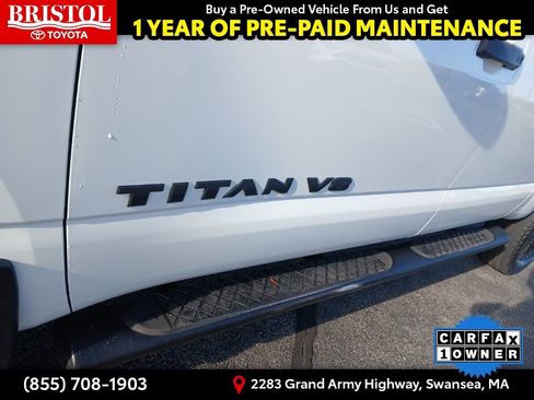 Used 2019 Nissan Titan SL w/ Midnight Edition image 16