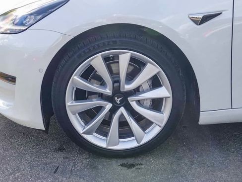 Used 2018 Tesla Model 3 Long Range image 10