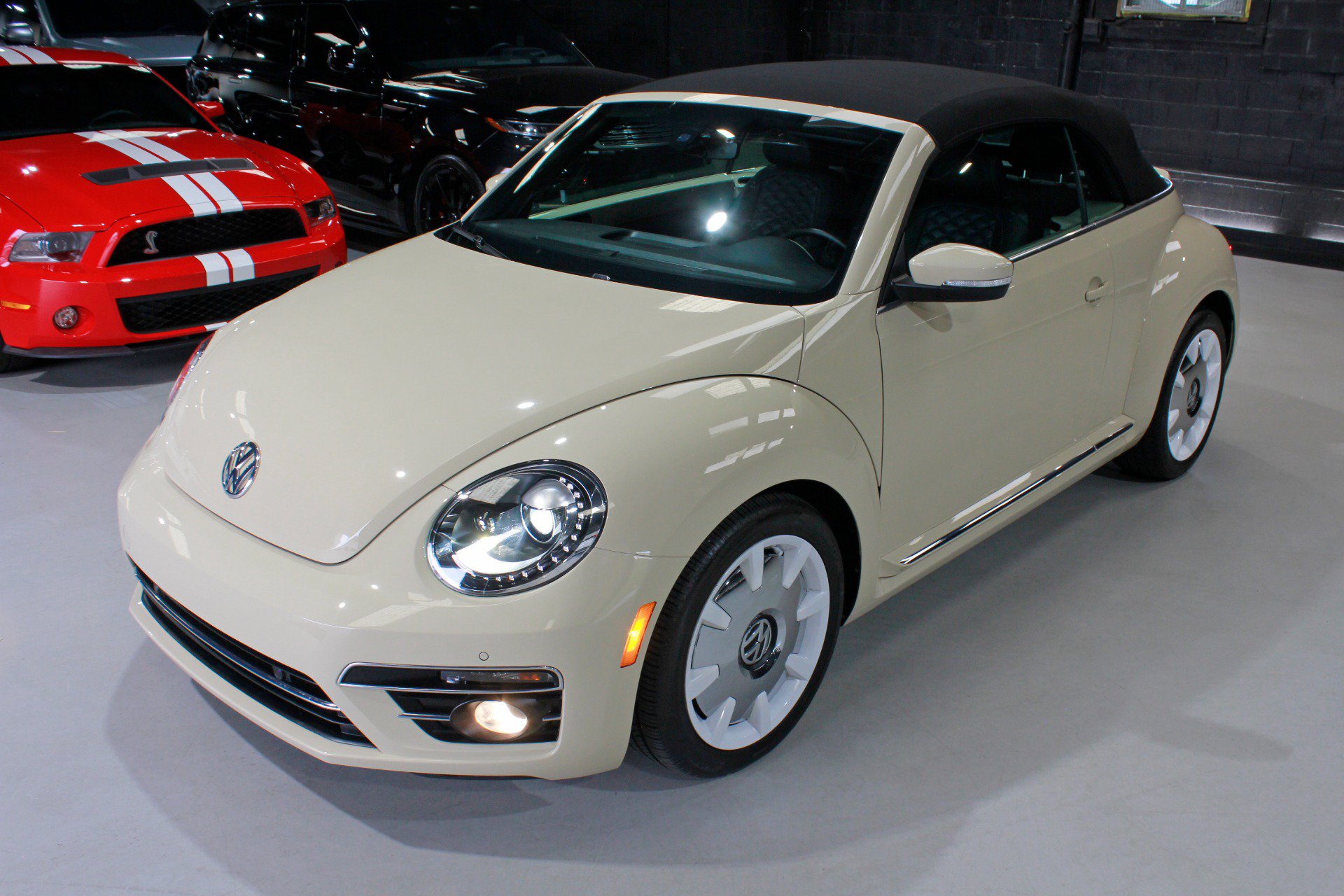 Used 2019 Volkswagen Beetle 2.0T S FWD image 9