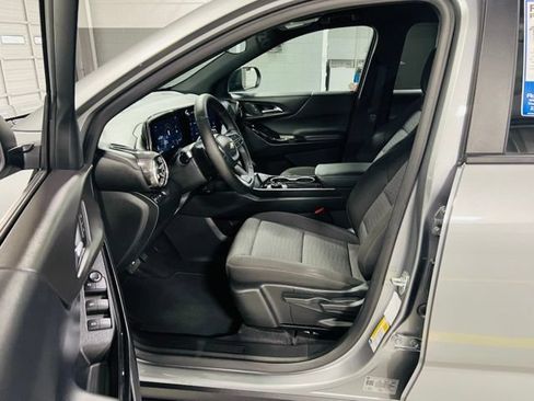 Used 2026 Chevrolet Equinox LT FWD image 22