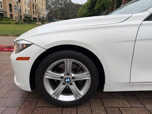 Used 2014 BMW 320i Sedan RWD image 26