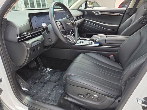 Used 2025 Genesis GV80 2.5T Standard AWD/4WD image 9