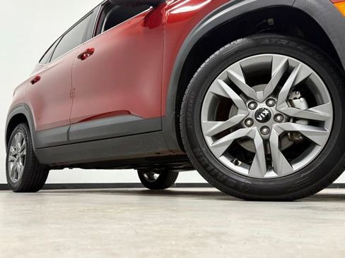 Used 2021 Kia Seltos S image 3