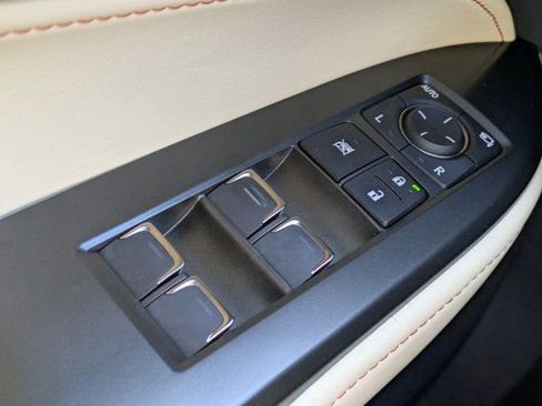 Used 2024 Lexus NX 250 FWD image 21