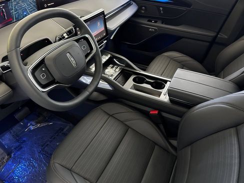 New 2026 Lincoln Nautilus Reserve AWD/4WD image 7