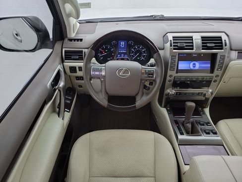 Used 2019 Lexus GX 460 Luxury AWD/4WD image 16
