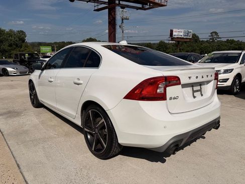 Used 2016 Volvo S60 T5 R-Design FWD image 9