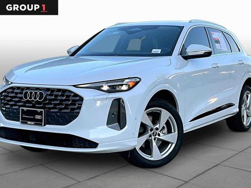 Certified 2025 Audi Q5 Premium Plus w/ Premium Plus AWD/4WD image 1