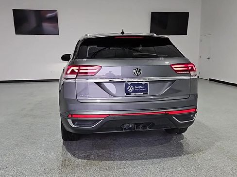 Used 2023 Volkswagen Atlas Cross Sport SE w/ Black Wheel Package FWD image 7
