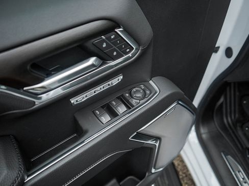 New 2026 GMC Sierra 1500 Denali w/ Denali Reserve Package image 17