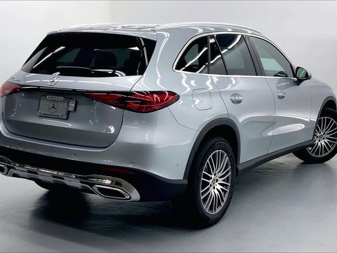 Used 2026 Mercedes-Benz GLC 300 image 7