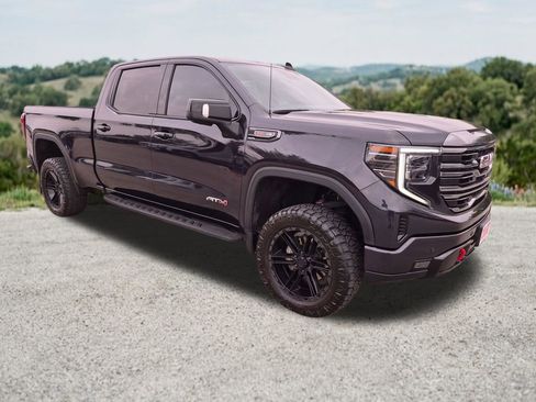 Used 2022 GMC Sierra 1500 AT4 w/ AT4 Premium Package AWD/4WD image 1