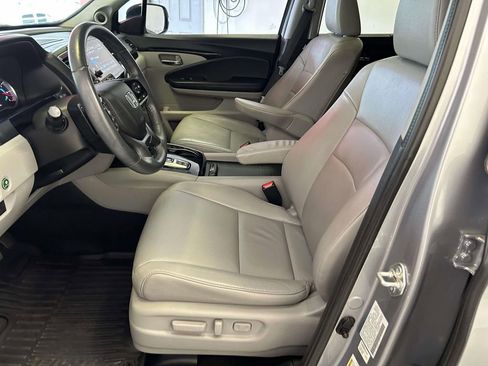Used 2022 Honda Pilot Touring image 18