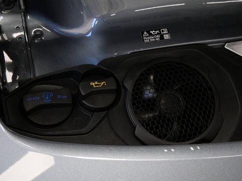 Used 2025 Porsche 911 Carrera image 53