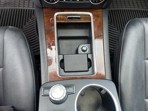 Used 2015 Mercedes-Benz GLK 350 4MATIC image 29