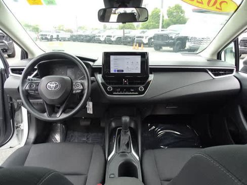 Used 2023 Toyota Corolla LE FWD image 23