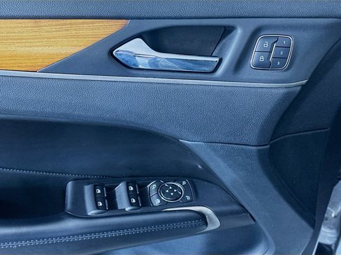 Used 2017 Lincoln MKC Select w/ Select Plus Package FWD image 15