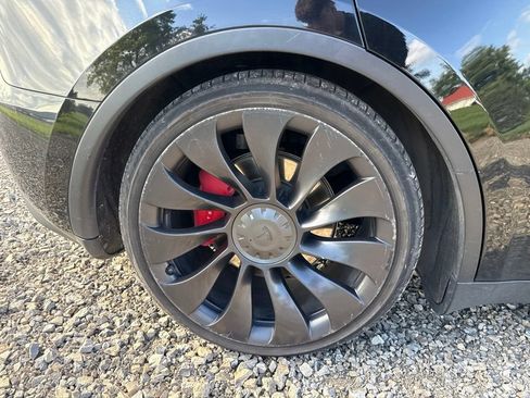 Used 2022 Tesla Model Y Performance AWD/4WD image 4