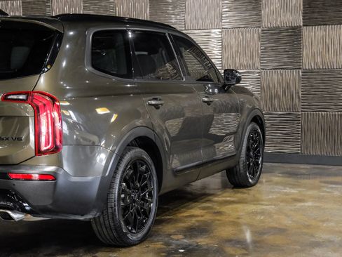 Used 2021 Kia Telluride SX w/ Nightfall Edition Package AWD/4WD image 11