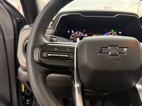 Used 2024 Chevrolet Colorado ZR2 w/ ZR2 Convenience Package III image 52